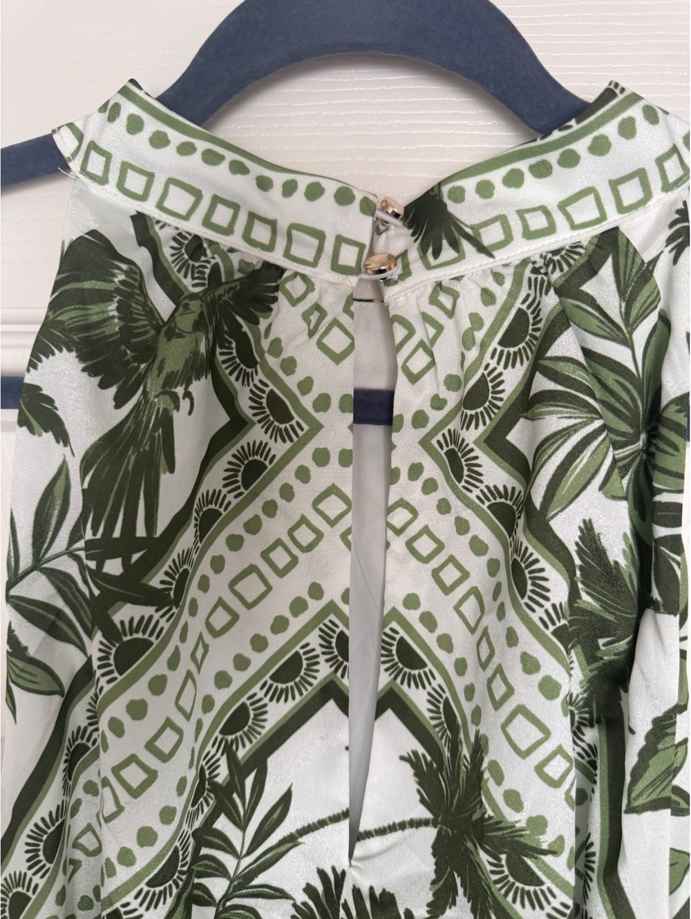 Júlia Jordan Sleeveless Tie Belt Maxi Dress - Picture 3 of 6